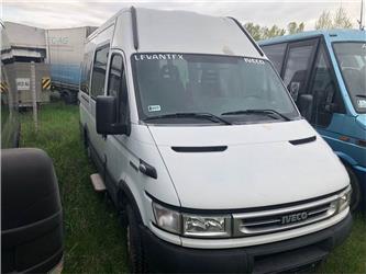 Iveco Daily 35 S 14 - 16 personal minibus