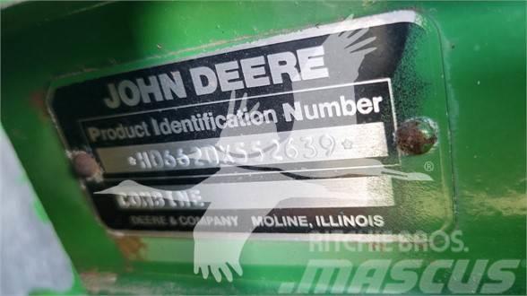 John Deere 6620 Sklízecí mlátičky