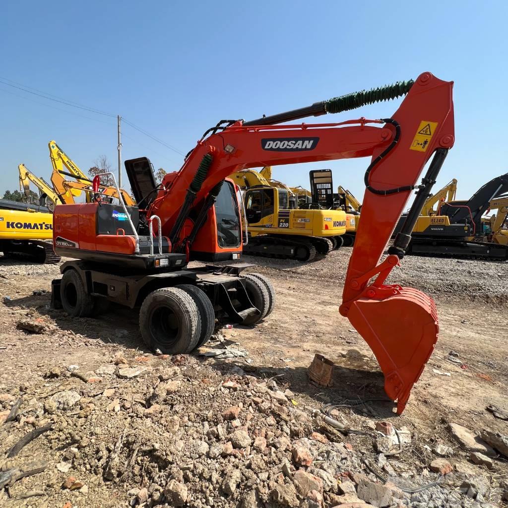 Doosan DX150 Crawler excavators