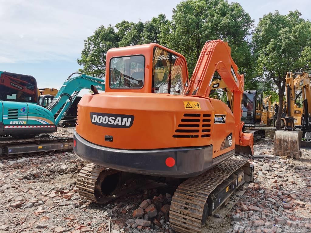 Doosan DX75 Midi excavators  7t - 12t