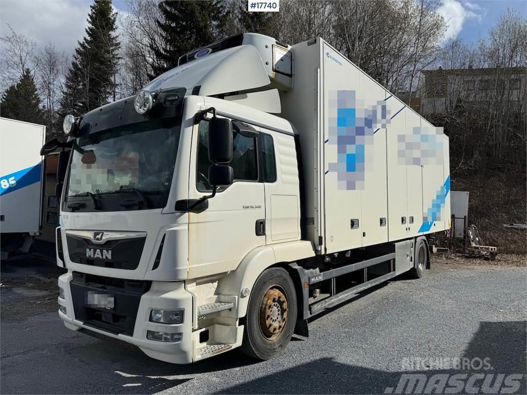 MAN TGM 18.340 4x2 box truck w/ Factory new engine. Fu Skříňová nástavba