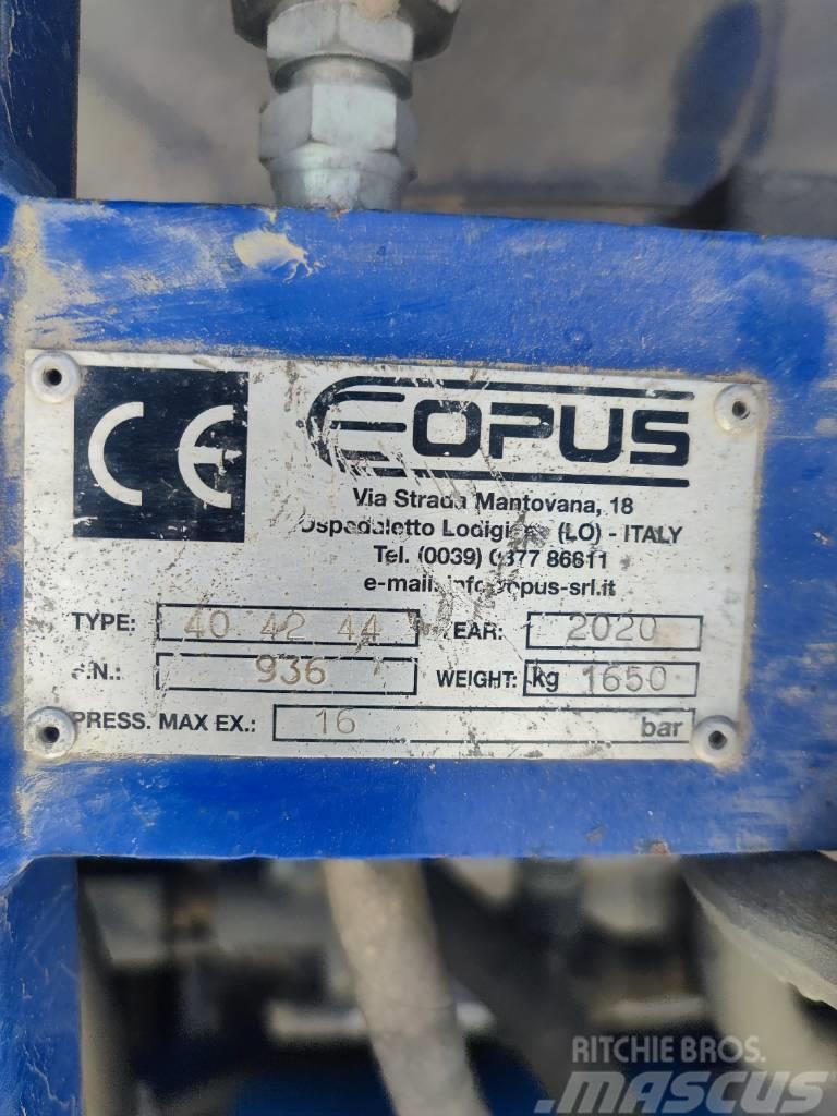  OPUS INTERNAL LINE-UP CLAMP 40”-42”-44” PNEUMATIC Potrubní zařízení