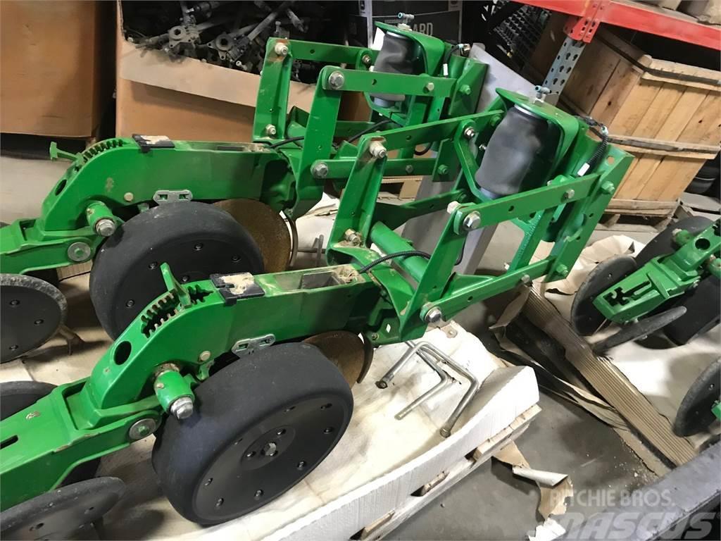 John Deere XP Row unit w/ No-tlll & smarbox insect Other sowing machines and accessories