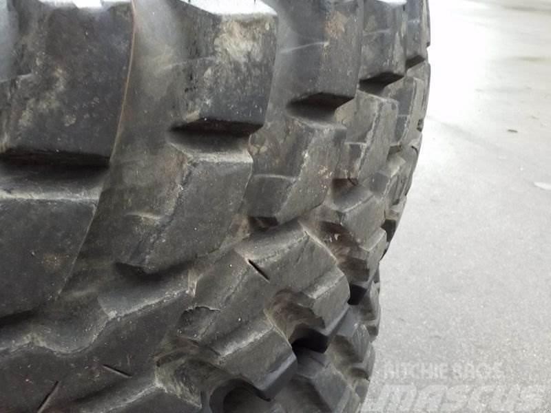 Nokian 400/80 R24 TRI2 Tyres, wheels and rims