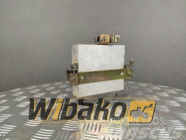 ZF Gearbox controller ZF 6003054071 EST-17T 000758 Other components
