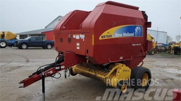 New Holland BR7060 Round balers