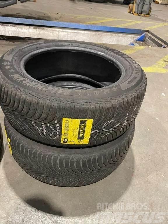 Michelin *Alpine5 *225/55 R 17 Tyres, wheels and rims