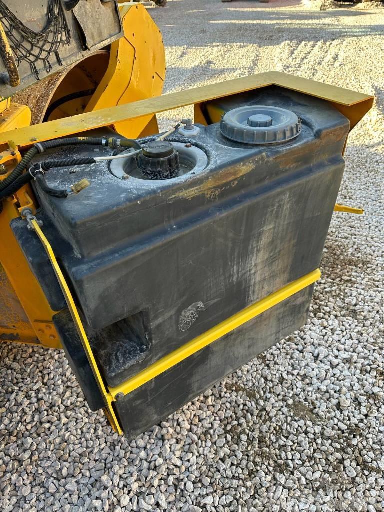 Bomag BW 180 AD Twin drum rollers