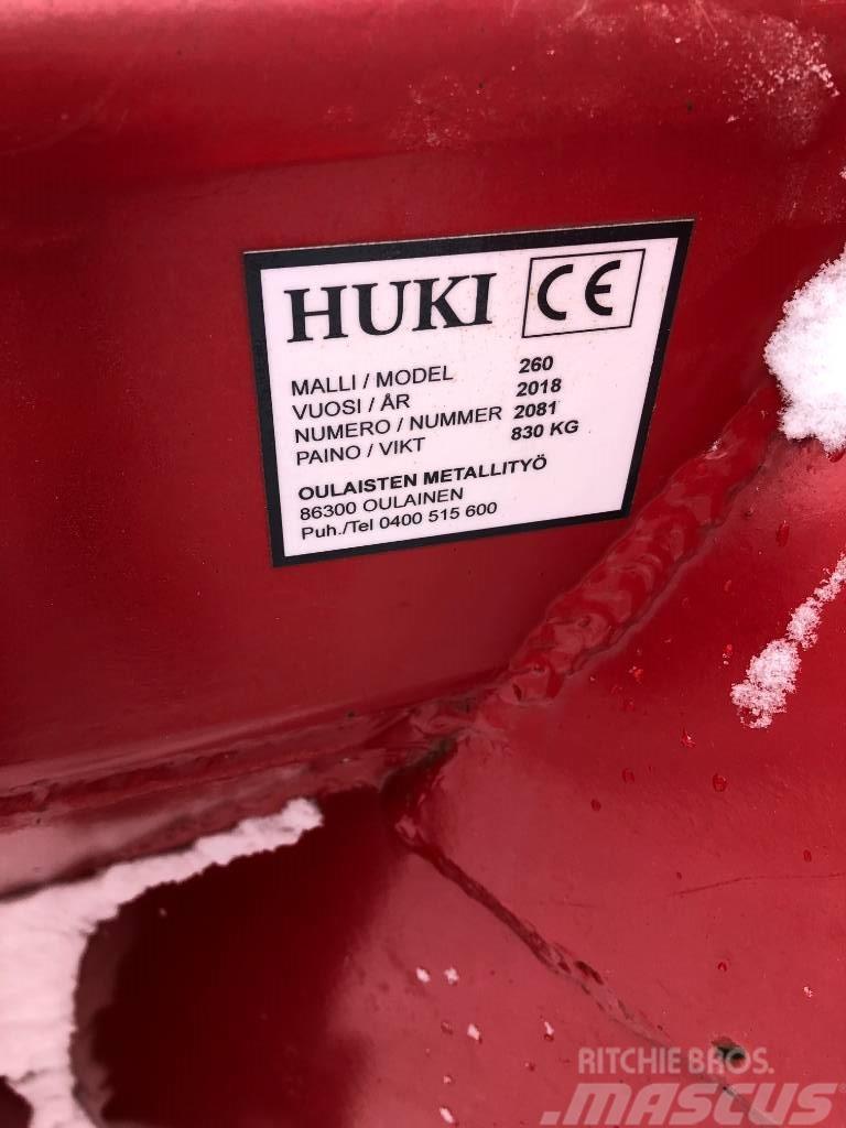  Huki 285 Snow throwers