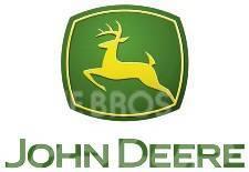 John Deere R740i Trailed sprayers