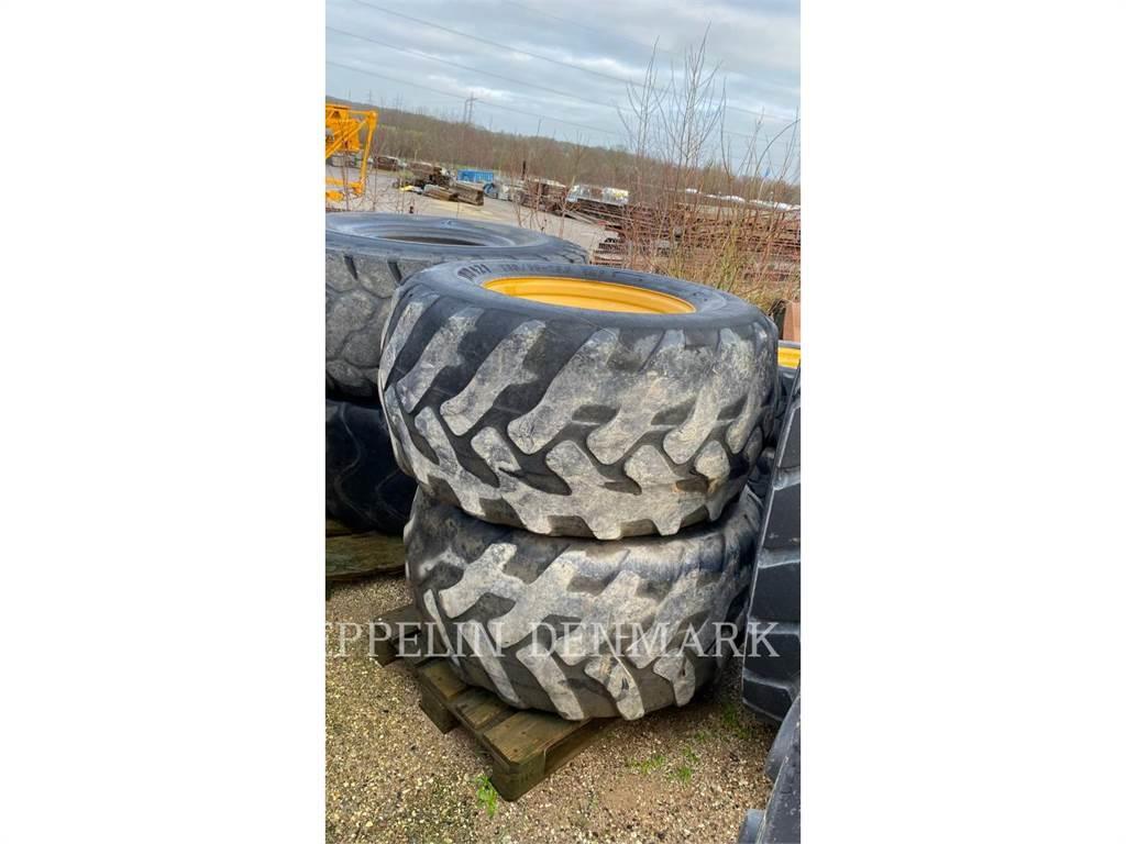 Trelleborg 4 RIMS AND TIRES FOR HYDREMA 912D 912C 912 ALLIANC Tyres, wheels and rims