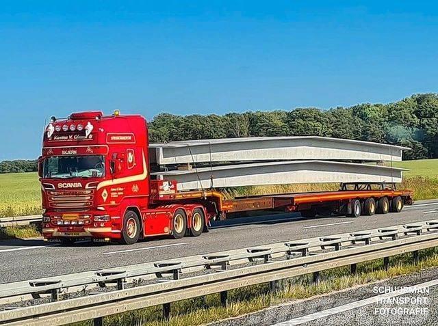 Broshuis Lowloader 43.650 mm Low loader-semi-trailers