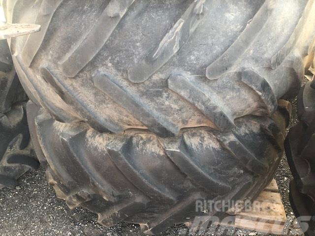  Good Year 650/85R38 25% PASSER PÅ JD 7930 Tyres, wheels and rims