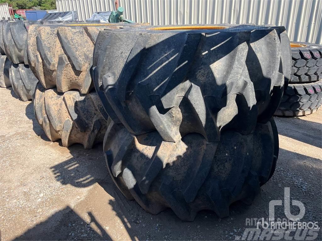  Quantity of (4) 28LB26 Tyres, wheels and rims
