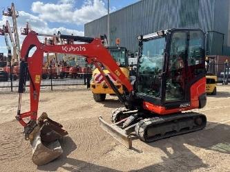 Kubota KX 027