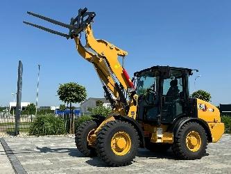 CAT 906