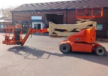 JLG E 400 AJP