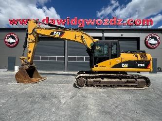 CAT 323 D