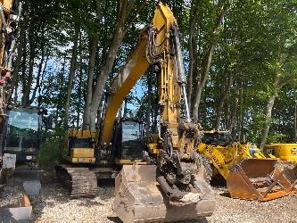 CAT 323