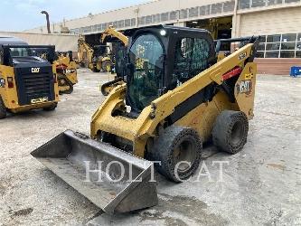 CAT 272D CAB