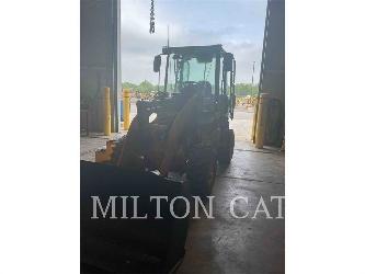 CAT 903D