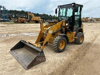 CAT 903D