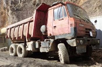 Tatra 815