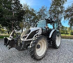 Valtra A114