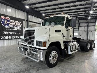 Mack Pinnacle