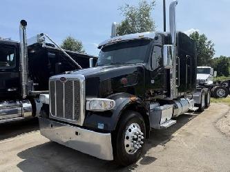 Peterbilt 567