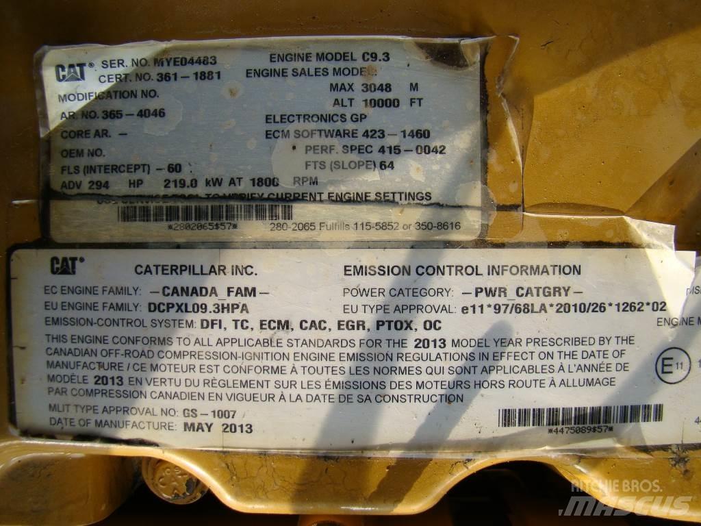 CAT 966 K Kolové nakladače