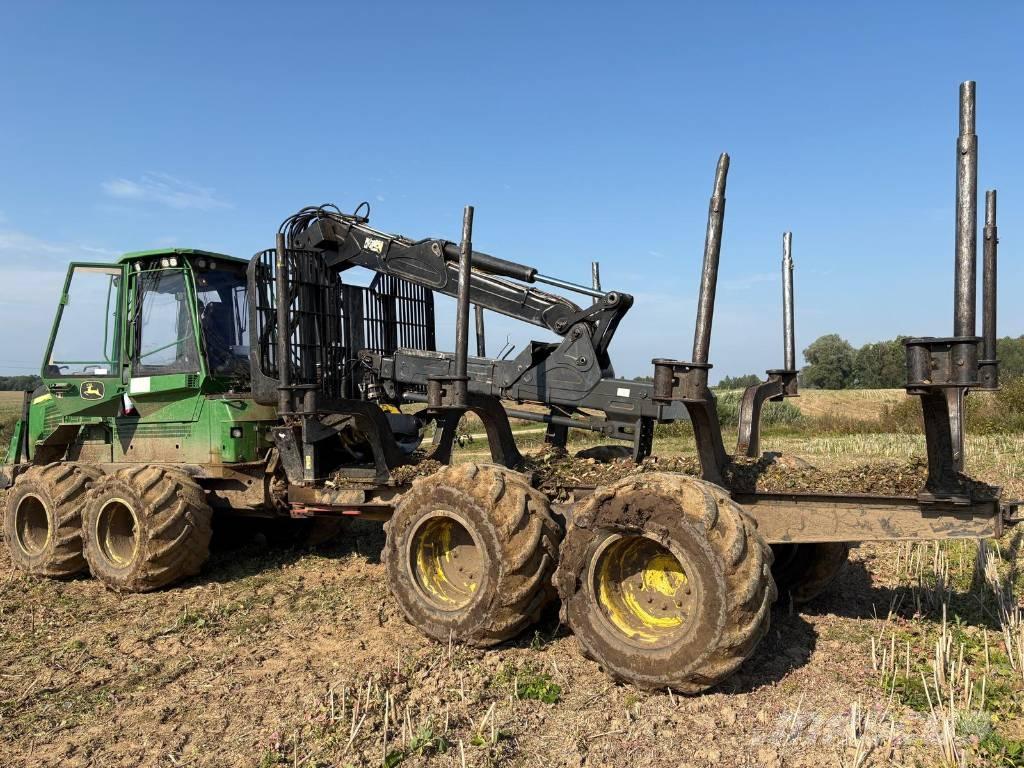 John Deere 1110G Vyvážecí traktory