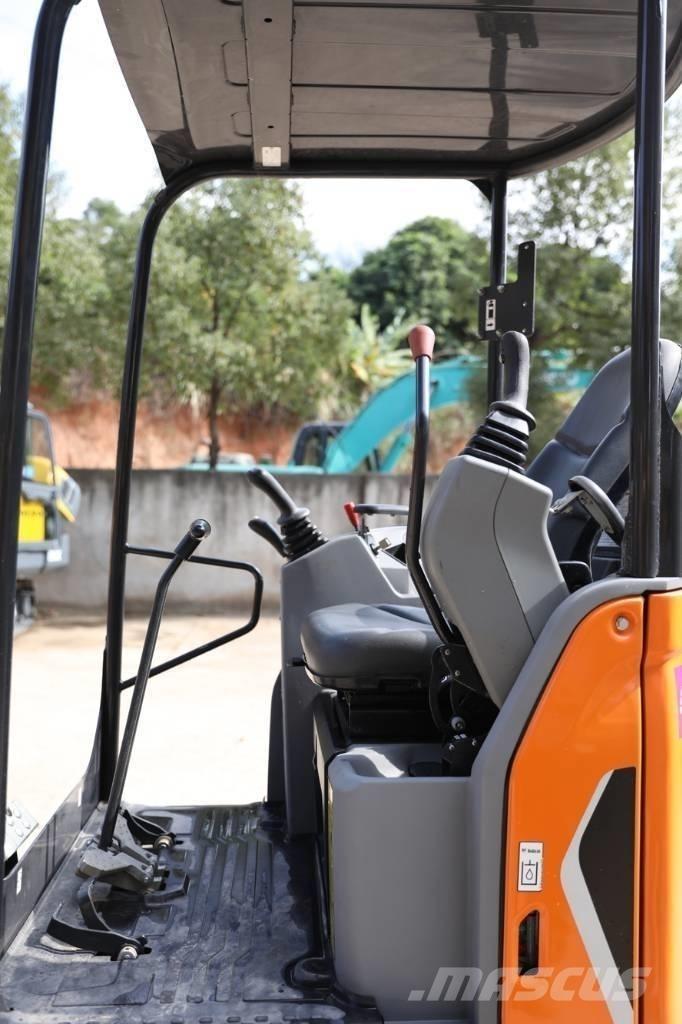 Doosan DX 17 Pásová rýpadla