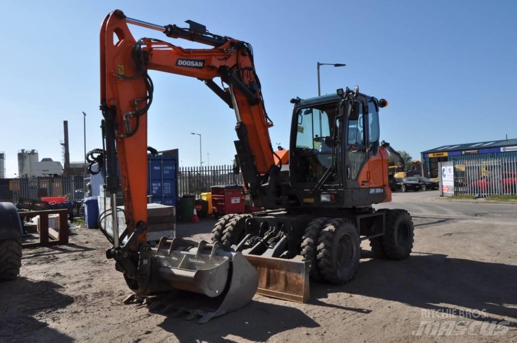 Doosan DX 100-7 Kolová rýpadla