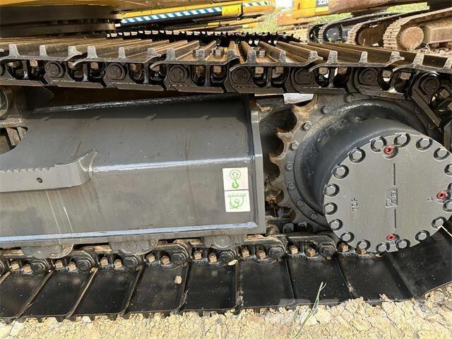 Komatsu PC 210-8 Pásová rýpadla