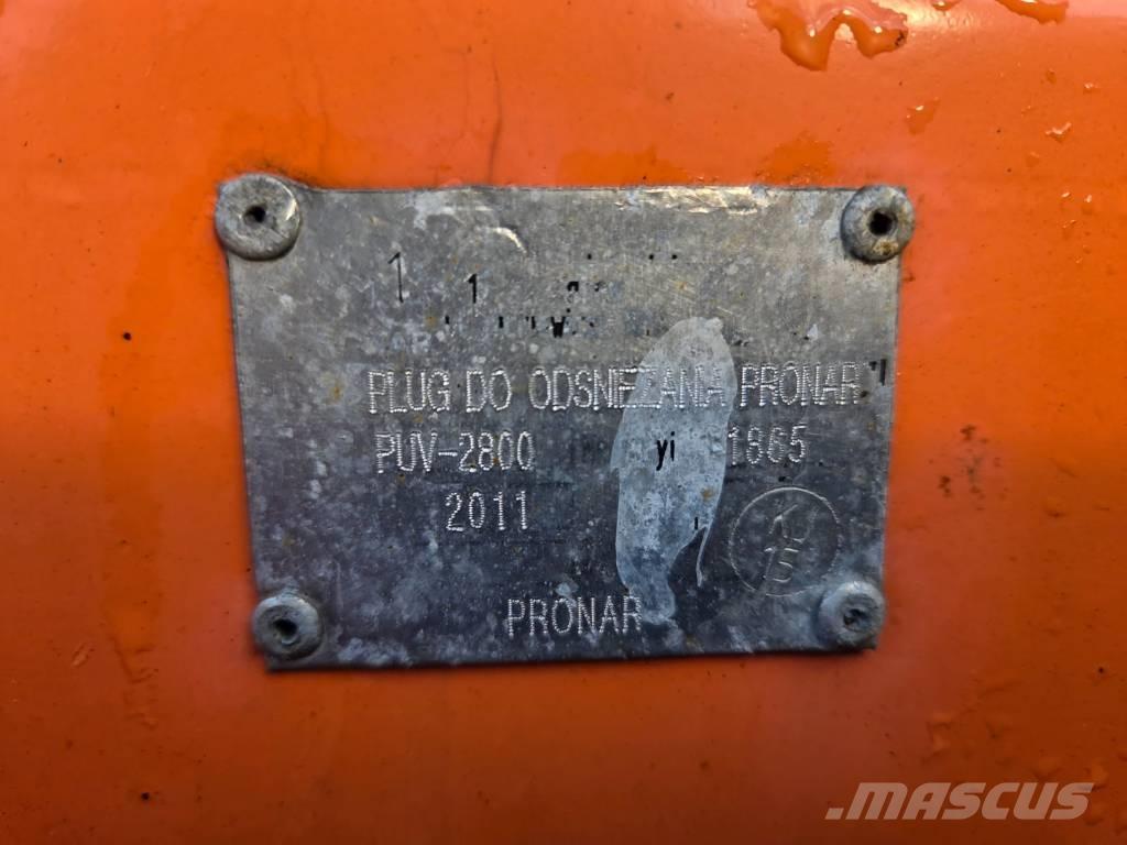 Pronar PUV 2800 Sněžné pluhy, přední sněhové radlice