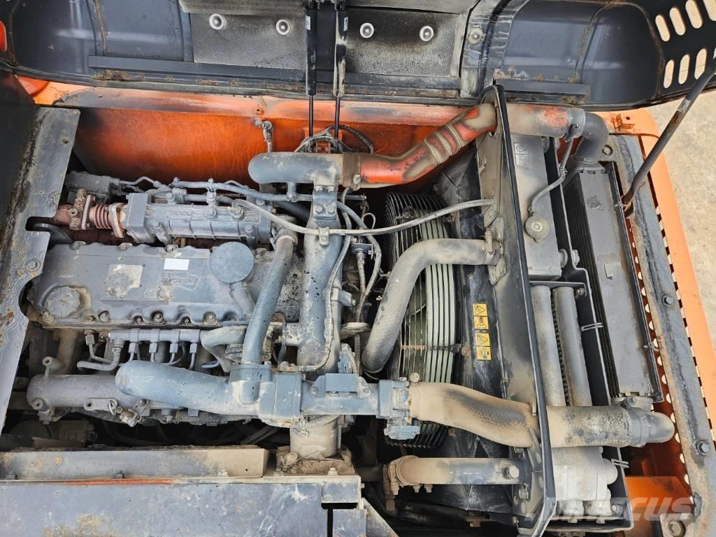 Doosan DX 210 W Kolová rýpadla