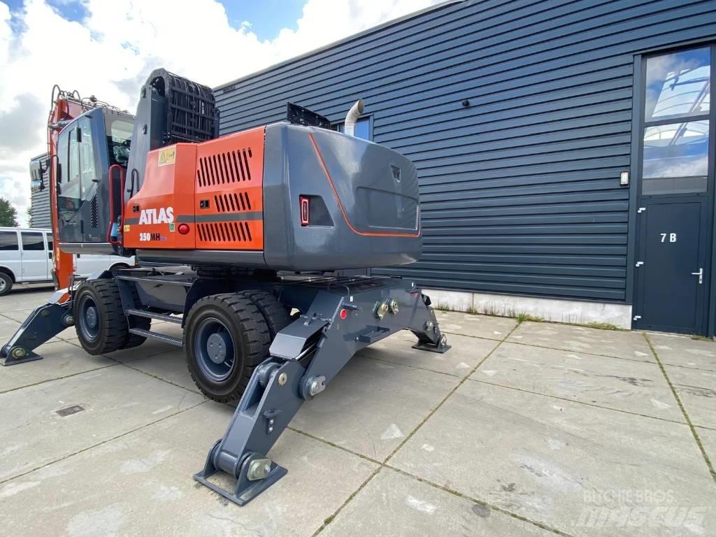 Atlas 250MH Stroje pro manipulaci s odpadem