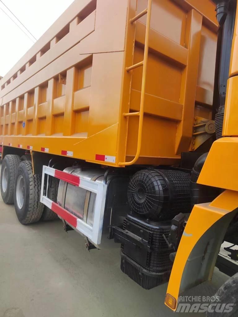 Shacman F3000 6X4 Sklápěče