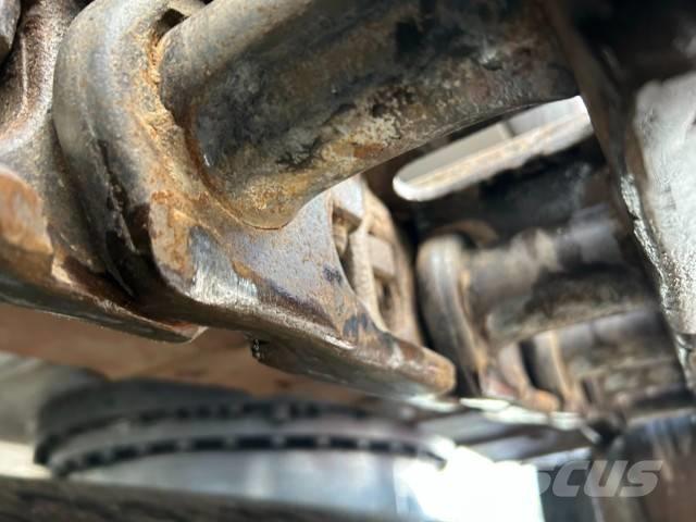 Hitachi ZX 210 LC-3 Pásová rýpadla