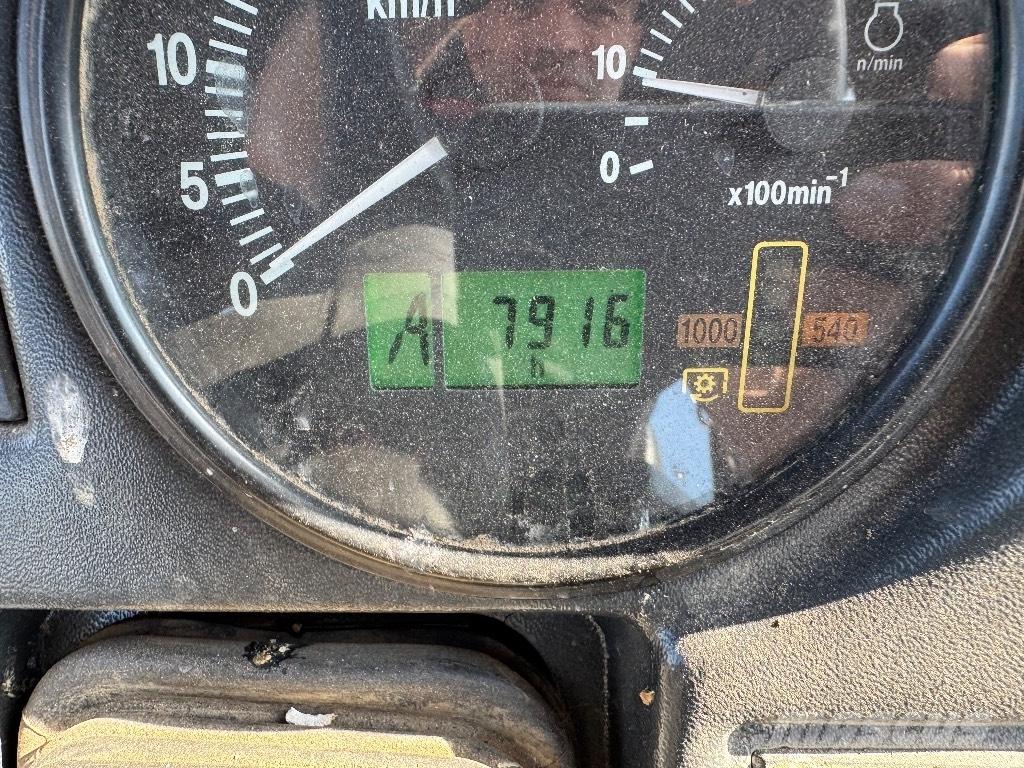 Belarus 1025.4 Lesní traktory