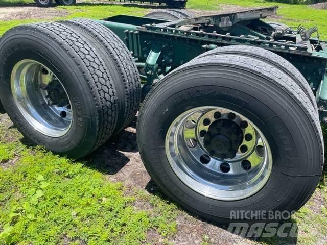 Mack CXU613 Pinnacle Tahače