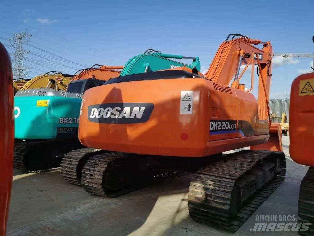 Doosan DH 220 Pásová rýpadla