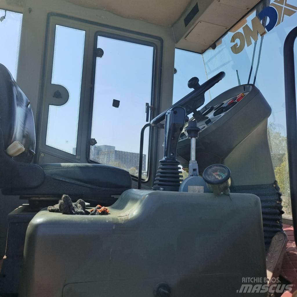 XCMG XS203J Tahačové válce
