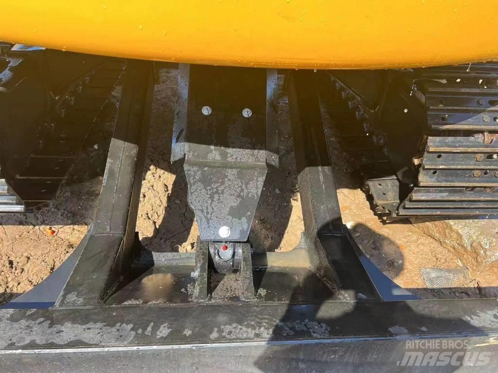 CAT 307 Pásová rýpadla