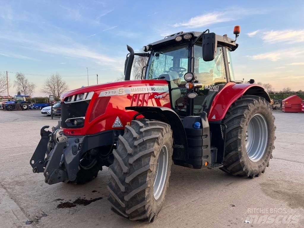 Massey Ferguson 7719 Traktory