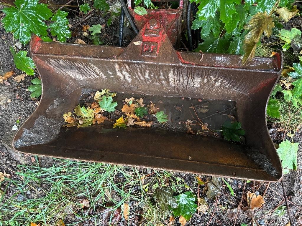 Neuson 6502 Kolová rýpadla