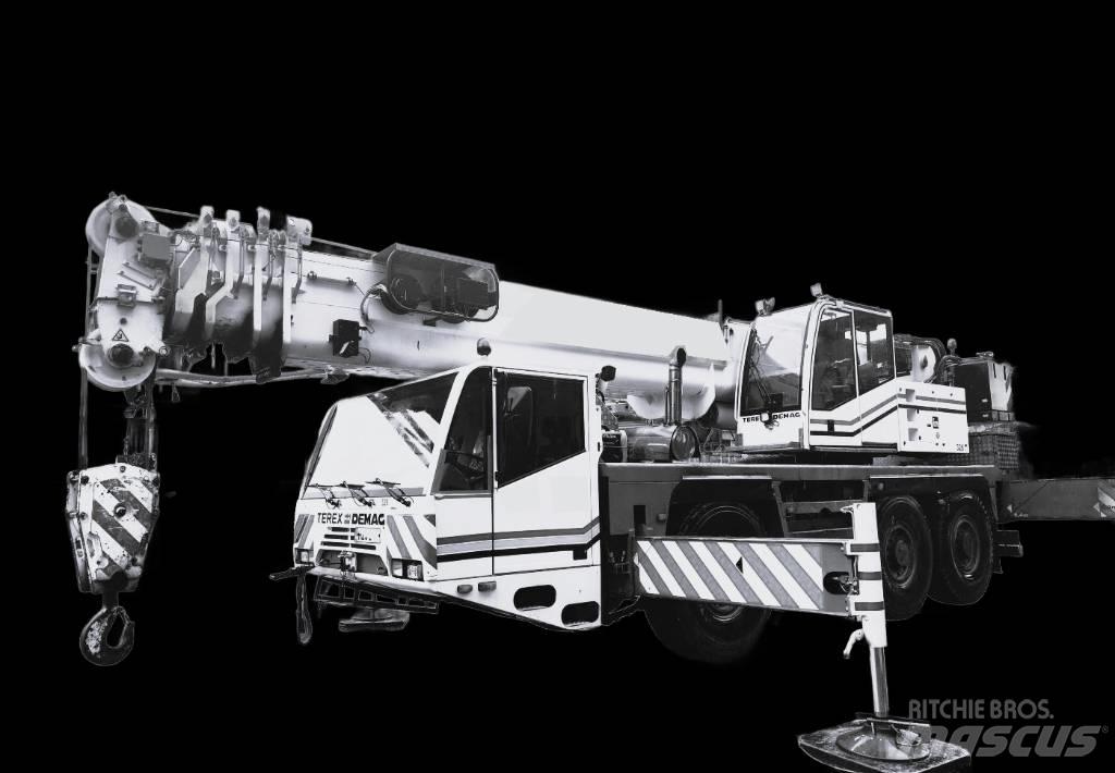 Terex Demag AC 50-1 Univerzální terénní jeřáby