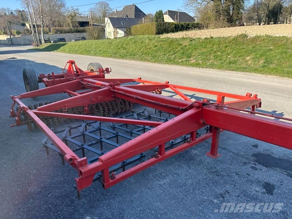 Delaplace 3M Další stroje na zpracování půdy a příslušenství