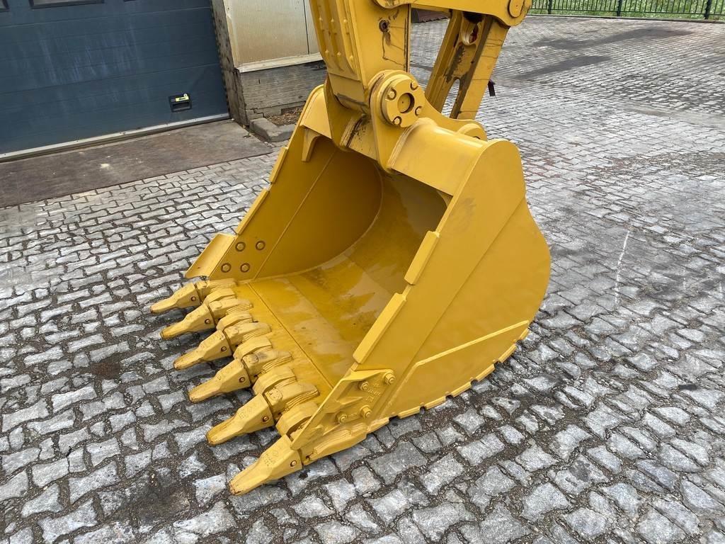 CAT 320D3 Pásová rýpadla
